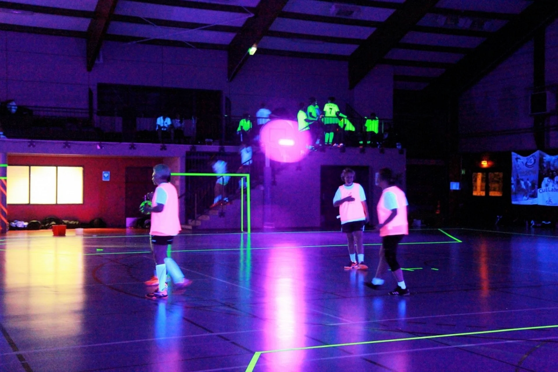 smeps-en-fluo-by-night-1