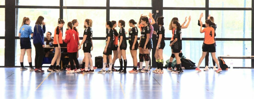 Lire la suite à propos de l’article Championnat interdépartemental -18 Filles – SMEPS HB – VAUBECOURT MAISON DES JEUNES (23/10/2021)