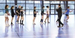Lire la suite à propos de l’article 2 ème session du stage d&rsquo;hiver 2021 pour les -13/-15/-18 Filles du SMEPS HB