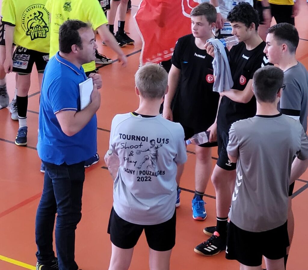 Lire la suite à propos de l’article Les Juges-arbitres Jeunes du SMEPS HB engagés dans le Tournoi -15M à Pagny-sur-Moselle