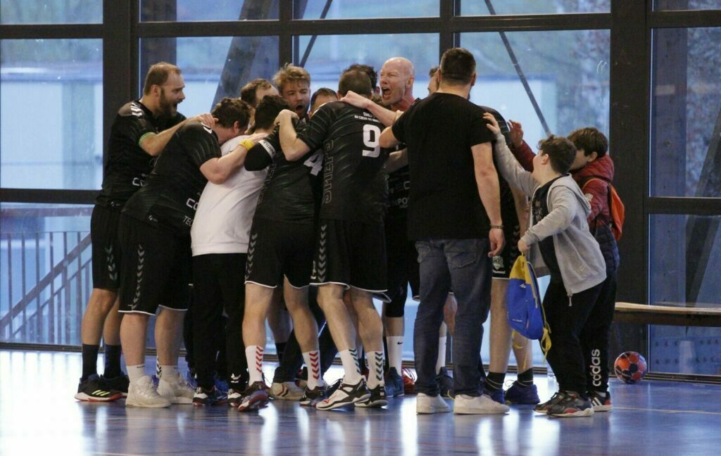 Lire la suite à propos de l’article 1ère Division Territoriale 54 – Seniors Masculins SMEPS HB – Entente HBC VARANGEVILLE/SAINT NICOLAS DE PORT 3 (09-04-2022)