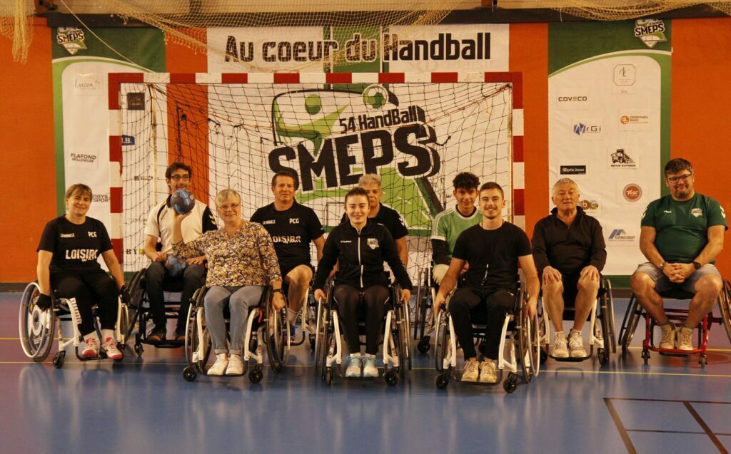 Lire la suite à propos de l’article Initiation de l&rsquo;intercommunalité au Hand Fauteuil avec le SMEPS HB