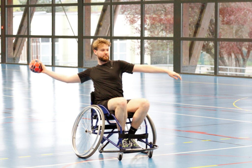 Initiation des Séniors masculins au Hand'Fauteuil (19-04-2023)