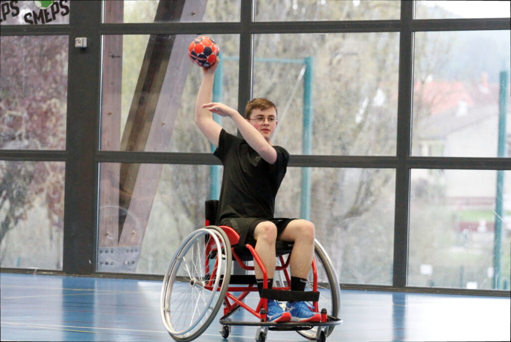 Initiation des Séniors masculins au Hand'Fauteuil (19-04-2023)