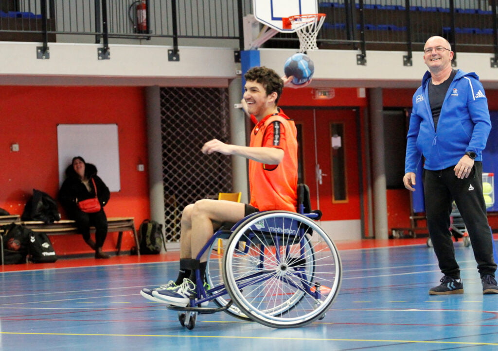 Initiation des Séniors masculins au Hand'Fauteuil (19-04-2023)