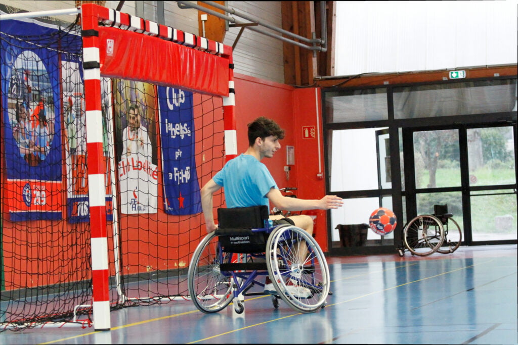 Initiation des Séniors masculins au Hand'Fauteuil (19-04-2023)