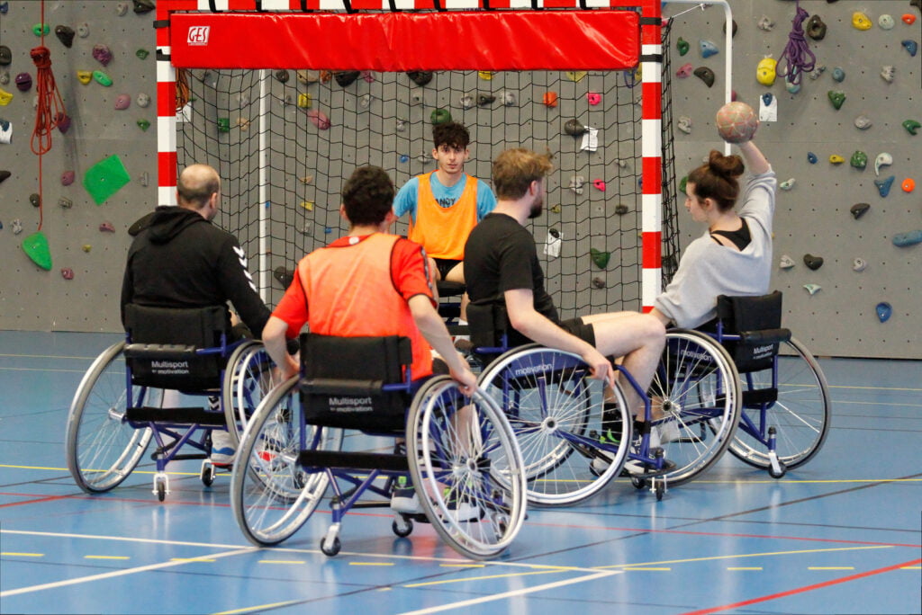 Initiation des Séniors masculins au Hand'Fauteuil (19-04-2023)